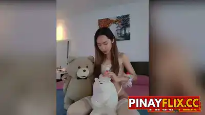 Likas na Mapaglaro si Jillian