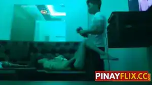 Sulit Talaga Mag-KTV Basta Kasama Mo Ang Mahal Mo